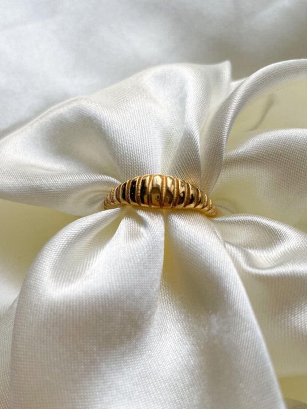 Vintage Rings - Picture 3 of 6